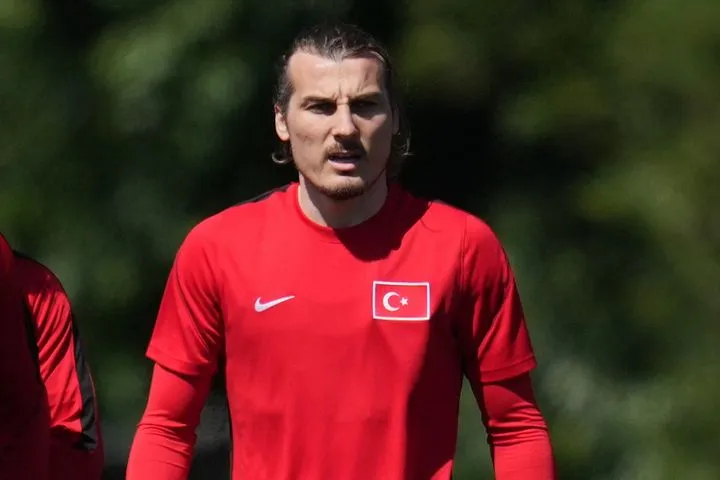 Χαμός στην Τουρκία με VIDEO που δείχνει τον Τσανγκλάρ Σογιούνσου να καπνίζει