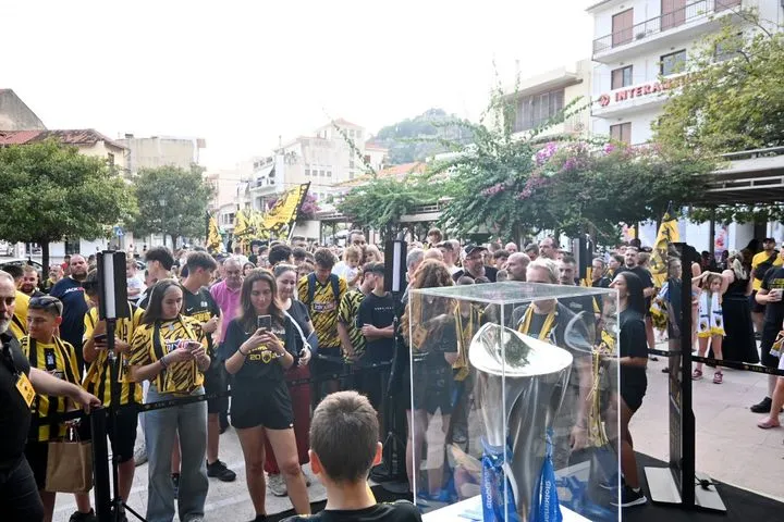 ΑΕΚ: Τρέλα στη Ναύπακτο για το τρόπαιο