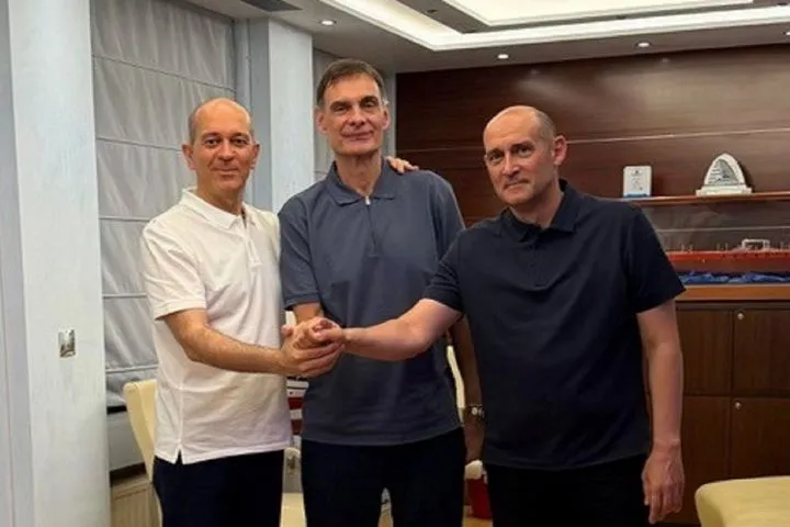 Ο Γιώργος Μπαρτζώκας στον Ολυμπιακό μέχρι το 2029