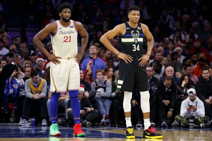 NBA: Ο Τζοέλ Εμπίντ γίνεται ο μακροβιότερος παίκτης της Ανατολής μετά την ανταλλαγή του Γιάννη Αντετοκούνμπο