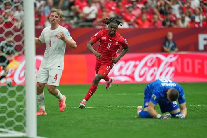 Το γκολ του Μανζάμπι για το 2-0 της Ελβετίας απέναντι στον Καναδά