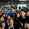 Εθνική Ελλάδας: Αποθεώθηκαν παίκτες της Ελλάδας στο Γεντί Κουλέ από παιδιά ακαδημιών