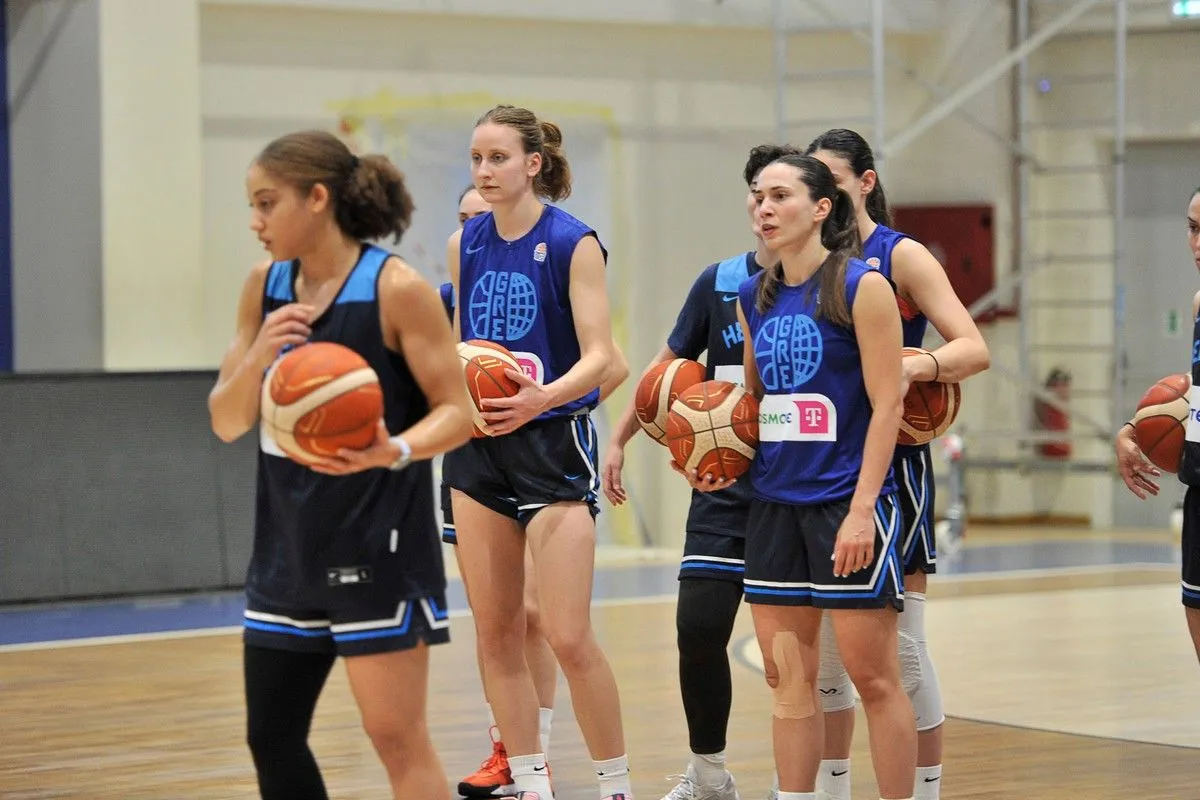 LIVE Streaming το Ελλάδα – Δανία για το τουρνουά Βάσω Μπεσκάκη