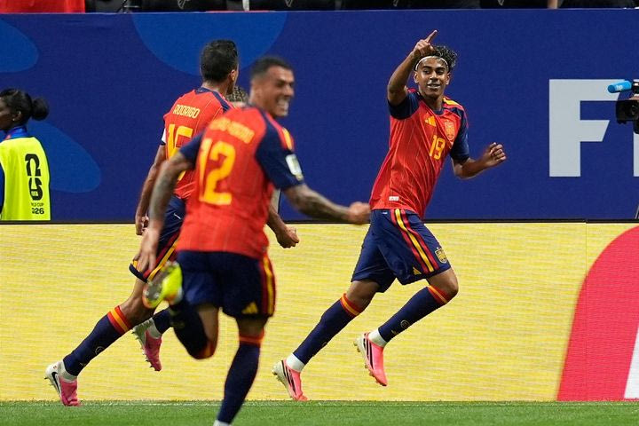 Το κοντινό πλασέ του Γιαμάλ για το 1-0 της Ισπανίας απέναντι στη Σαουδική Αραβία του Δώνη
