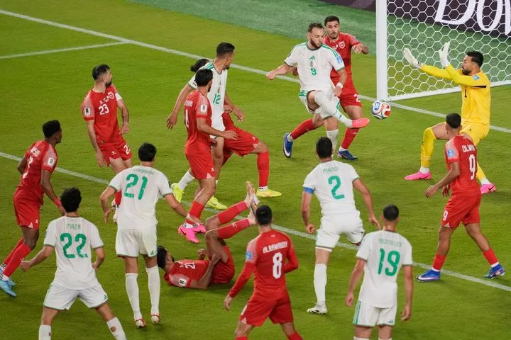 Ο Γκουιρί έφερε τούμπα το ματς και έκανε το 2-1 για την Αλγερία