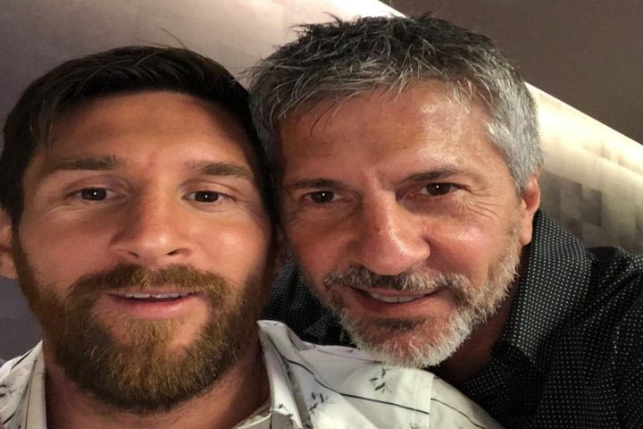 Η οικογένεια του Μέσι επιβεβαίωσε το πρόβλημα υγείας του πατέρα του και ζήτησε να σταματήσουν οι εικασίες: "Αναρρώνει και παρουσιάζει βελτίωση"