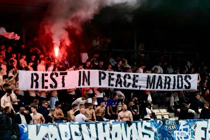 Μάριος Οικονόμου: Το συγκινητικό πανό των οπαδών της Κοπεγχάγης για τον αδικοχαμένο άσο