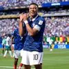 Γαλλία – Σενεγάλη 3-1: Οι μπλε αγρίεψαν στο δεύτερο μέρος και τα γκολ των Εμπαπέ και Μπαρκολά