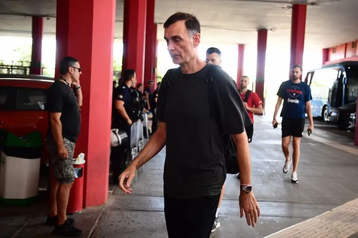 Ολυμπιακός – Παναθηναϊκός AKTOR: Η άφιξη των ερυθρολεύκων στο ΣΕΦ