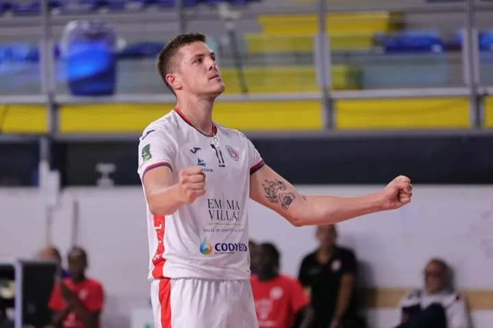 Novibet Volley League: Ο Φοίνικας Σύρου κλείνει τον κάτοχο Champions League Γκαμπριέλε Νέλι