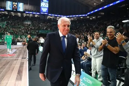 Η τελευταία φορά που ο Ζέλικο Ομπράντοβιτς μπήκε στο Telekom Center Athens ως αντίπαλος: Το VIDEO της EuroLeague