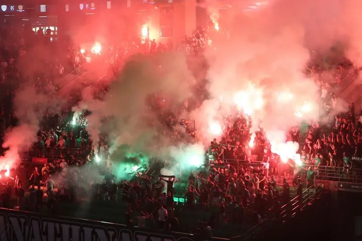 Η αποθέωση των φίλων του Παναθηναϊκού