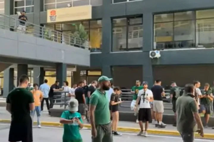 Παναθηναϊκός AKTOR: Κόσμος των πρασίνων στο T-Center μία ώρα πριν την παρουσίαση του Ομπράντοβιτς