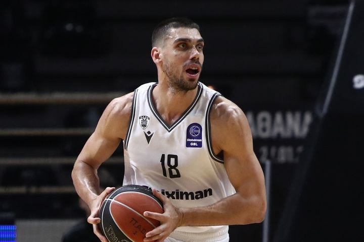 Περσίδης: “Είμαστε σε προχωρημένες συζητήσεις με τον ΠΑΟΚ για την παραμονή μου, έχουμε μιλήσει με τον Τρινκέρι”