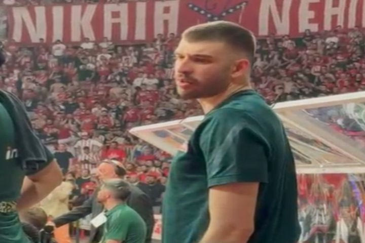 Με πολιτικά στον πάγκο του Παναθηναϊκού ο Ρογκαβόπουλος, μετά τον τραυματισμό του