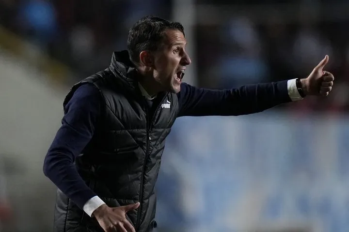 Νέος προπονητής της Ράγιο Βαγεκάνο ο Σαν Χοσέ που είχε συνδεθεί με τον ΠΑΟΚ