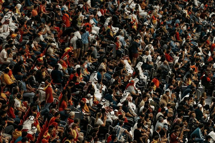 Τα πανάκριβα εισιτήρια, τα απίστευτα κέρδη της FIFA, και τα “κοράκια” των ξενοδοχείων…