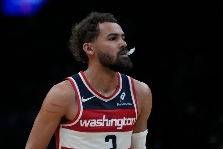 NBA: Ο Τρέι Γιανγκ λέει “όχι” στην οψιόν του με τους Γουίζαρντς και γίνεται free agent