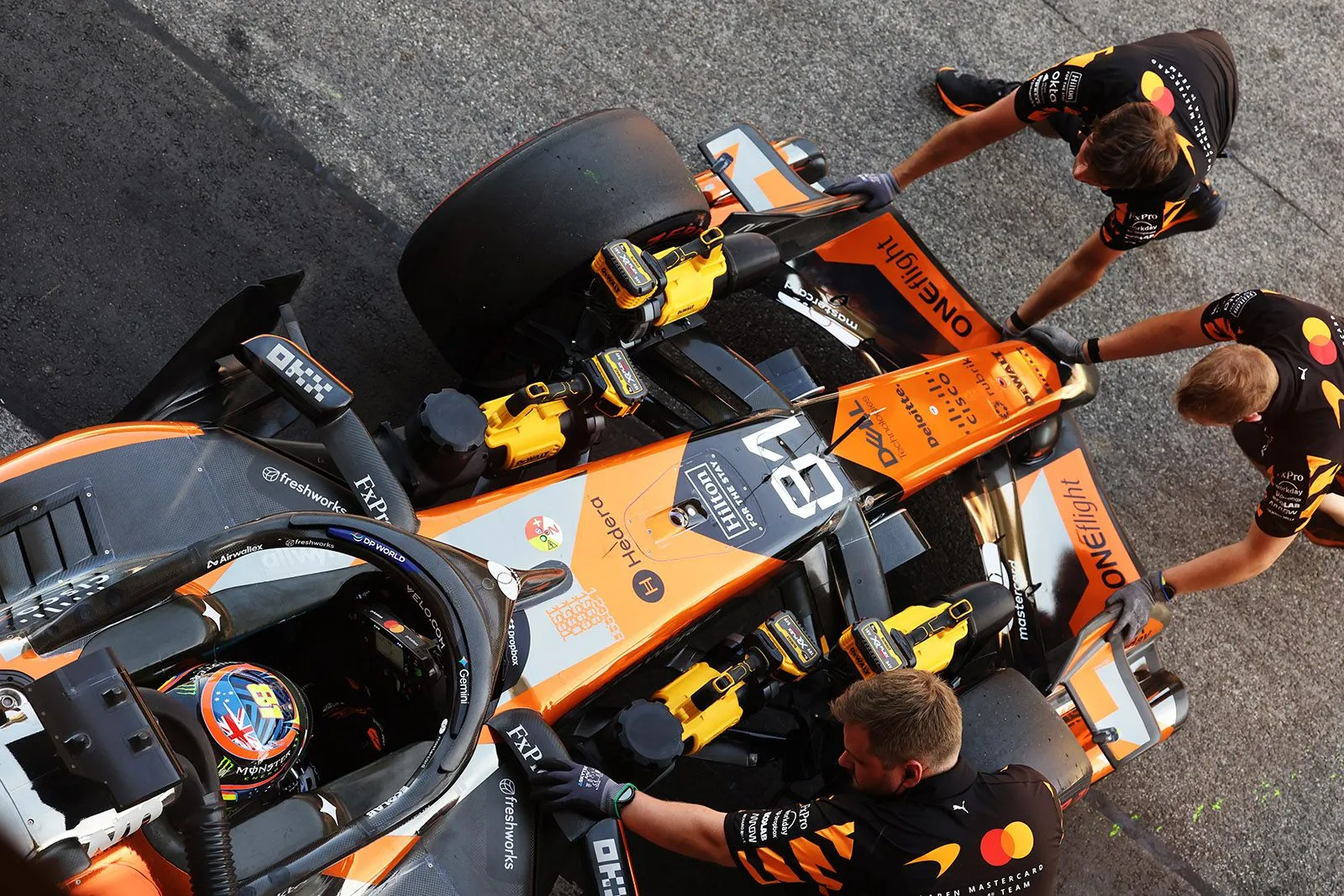 Η McLaren με αναβαθμίσεις σε αεροδυναμική και κινητήρα στο Βέλγιο -αλλά οι νίκες αργούν ακόμα