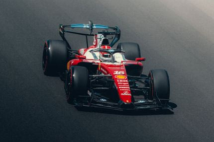 Πόσο υστερεί η Ferrari με τον κινητήρα της και πότε προγραμματίζει τη δεύτερη αναβάθμισή του