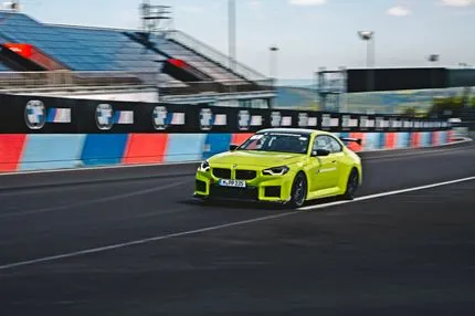 Άλλο ένα ρεκόρ για τη δυναμική BMW M2 στο Νίρμπουργκρινγκ