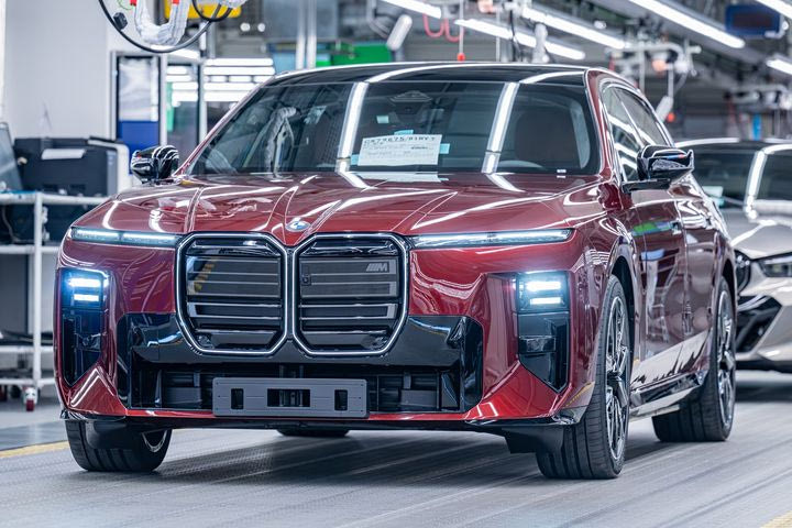 Στην παραγωγή η νέα BMW Σειρά 7- Πρόκειται για την πλέον εκτενή ανανέωση μοντέλου της εταιρείας