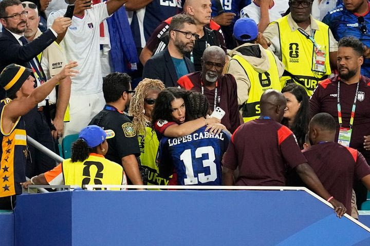 Μουντιάλ 2026, Αργεντινή – Πράσινο Ακρωτήρι: Ο Καμπράλ πέτυχε μυθικό γκολ και ανέβηκε στην κερκίδα για να το πανηγυρίσει