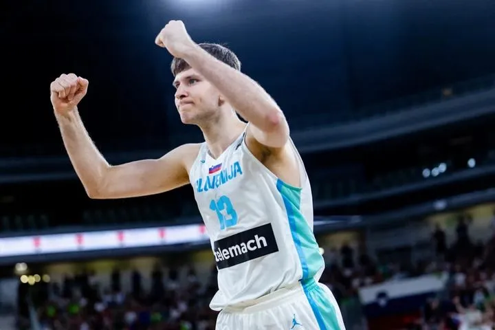 Η Σλοβενία σήκωσε το EuroBasket U20 με άνετη νίκη επί της Σερβίας στον τελικό