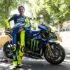 Επανένωση του Ρόσι με τη Yamaha M1 στο Goodwood -Ποιος είναι ο νέος στόχος του “γιατρού” στους αγώνες