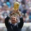 Μουντιάλ 2026, Ισπανία – Αργεντινή: Ινιέστα και Κέμπες παρουσίασαν το τρόπαιο, που ήρθε μέσα σε συλλεκτική βαλίτσα