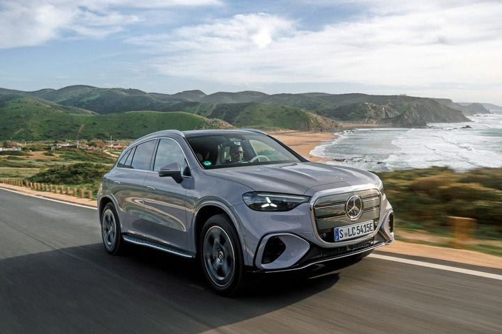 H Mercedes-Benz ανεβάζει τον πήχη στα ηλεκτρικά SUV με την ολοκαίνουργια GLC