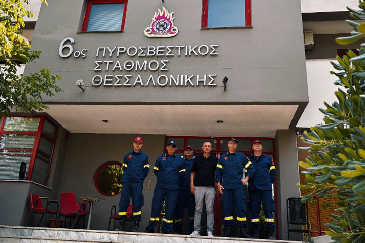 ΠΑΟΚ: Δωρεά 12 τόνων εμφιαλωμένου νερού στον 6ο Πυροσβεστικό Σταθμό Θεσσαλονίκης