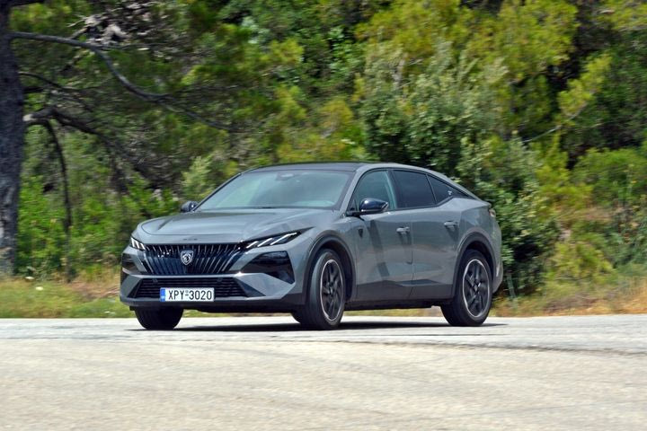 Πολύ καλές οι πωλήσεις του νέου Peugeot 408, μόλις 3 μήνες μετά το λανσάρισμά του