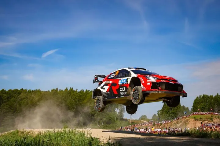 WRC Ράλι Εσθονίας: H Toyota “πέταξε” στην πρώτη τους νίκη Παγιάρι και Σάλμινεν με το GR Yaris Rally1