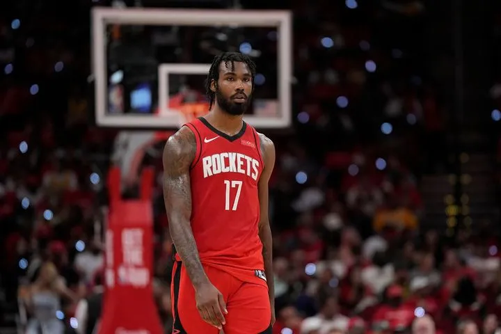 NBA: Ασφαλιστικά μέτρα κατά της πρώην συντρόφου του κατέθεσε ο Τάρι Ίσον των Ρόκετς