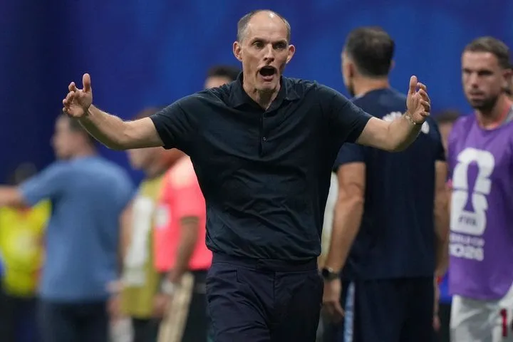 Ρούνεϊ: “Οι αποφάσεις που πήρε ο Τούχελ μάς κόστισαν τελικά την πρόκριση με την Αργεντινή”