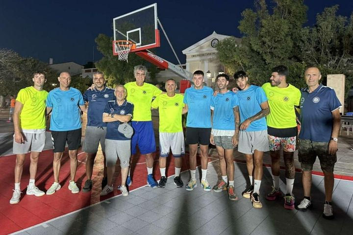 Τα αδέλφια Καλαϊτζάκη και ο Σωτήρης Σταυρακόπουλος στο 2ο Andros Island 3×3 Basketball Festival