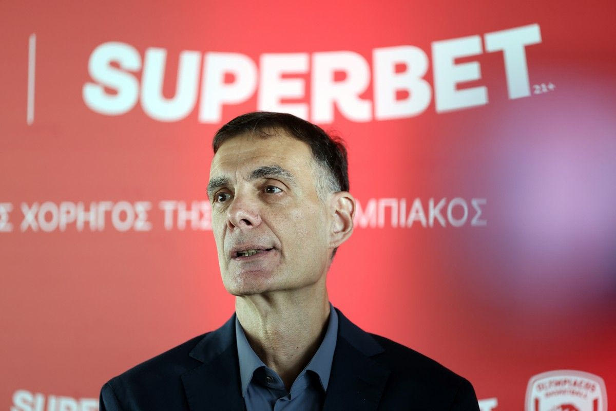 Ολυμπιακός: Η ατάκα του Μπαρτζώκα για συνομιλία του με φίλους των ερυθρόλευκων στις διακοπές του