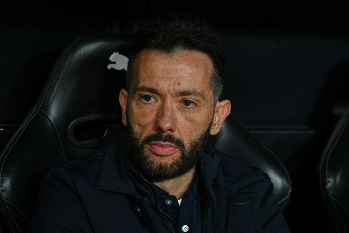 Βαλένθια: Ο Κάρλος Κορμπεράν ανανέωσε με τις νυχτερίδες ως το 2028