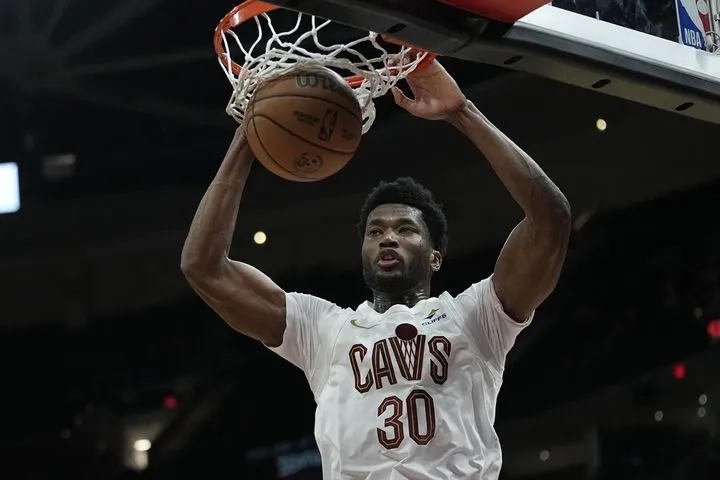 Η Ρεάλ κλείνει τον δύο φορές πρωταθλητή του NBA, Ντέμιαν Τζόουνς