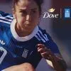 Το Dove «Κρατάει τα Κορίτσια στο Παιχνίδι»: Η νέα καμπάνια και η στρατηγική συνεργασία με την Εθνική Ομάδα Ποδοσφαίρου Γυναικών