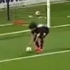 Conference League: Ενα πέναλτι παραφροσύνης – Αμυντικός έπιασε την μπάλα με τα χέρια γιατί νόμιζε ότι είχε βγει άουτ και η ομάδα του αποκλείστηκε
