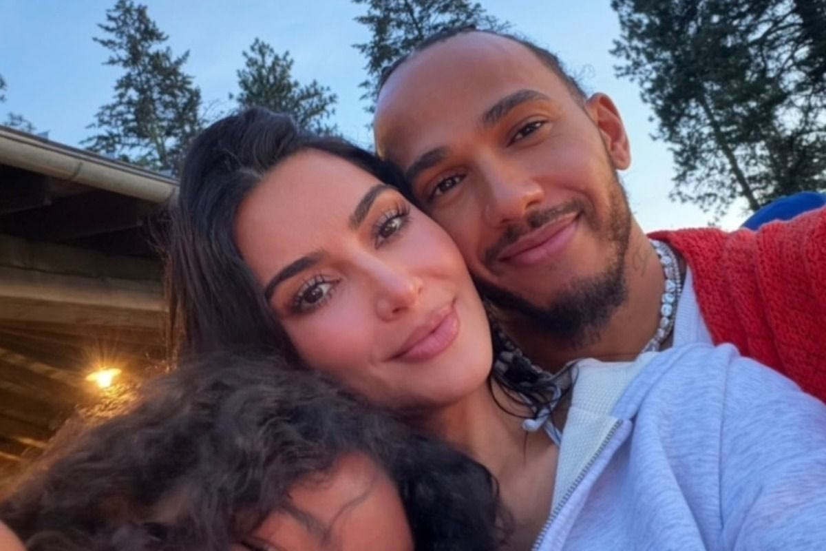 Χάμιλτον: Πέρασε τις διακοπές του με την οικογένεια της Κιμ Καρντάσιαν και εντυπωσίασε με τις επιδόσεις του στο wakesurf