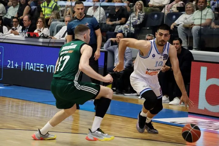 Σκουλίδας: "Στον Ολυμπιακό κατάλαβα γιατί παίκτες όπως ο Σπανούλης και ο Βεζένκοβ είναι σε αυτό το επίπεδο"