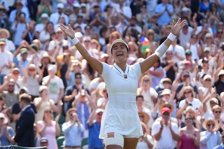 Τεράστια έκπληξη στο Wimbledon, η Εάλα απέκλεισε τη Σβιόντεκ και την άφησε εκτός συνέχειας