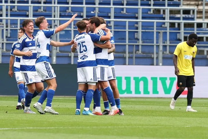 Το 1-1 για την Τσβόλε από εκτέλεση φάουλ