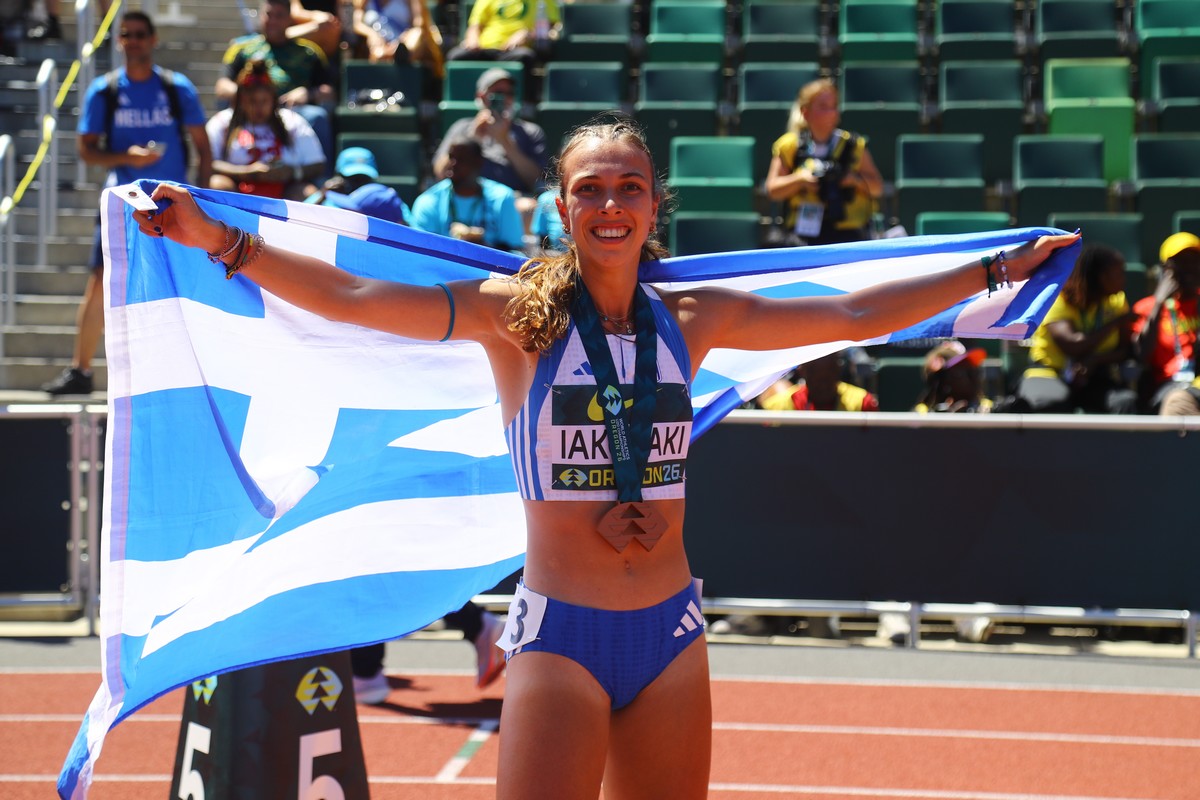 Εντυπωσιακή η Ελένη Ιακωβάκη πήρε το χάλκινο μετάλλιο στα 400μ εμπόδια, με πανελλήνιο ρεκόρ                                          Εντυπωσιακή η Ελένη Ιακωβάκη πήρε το χάλκινο μετάλλιο στα 400μ εμπόδια, με πανελλήνιο ρεκόρ