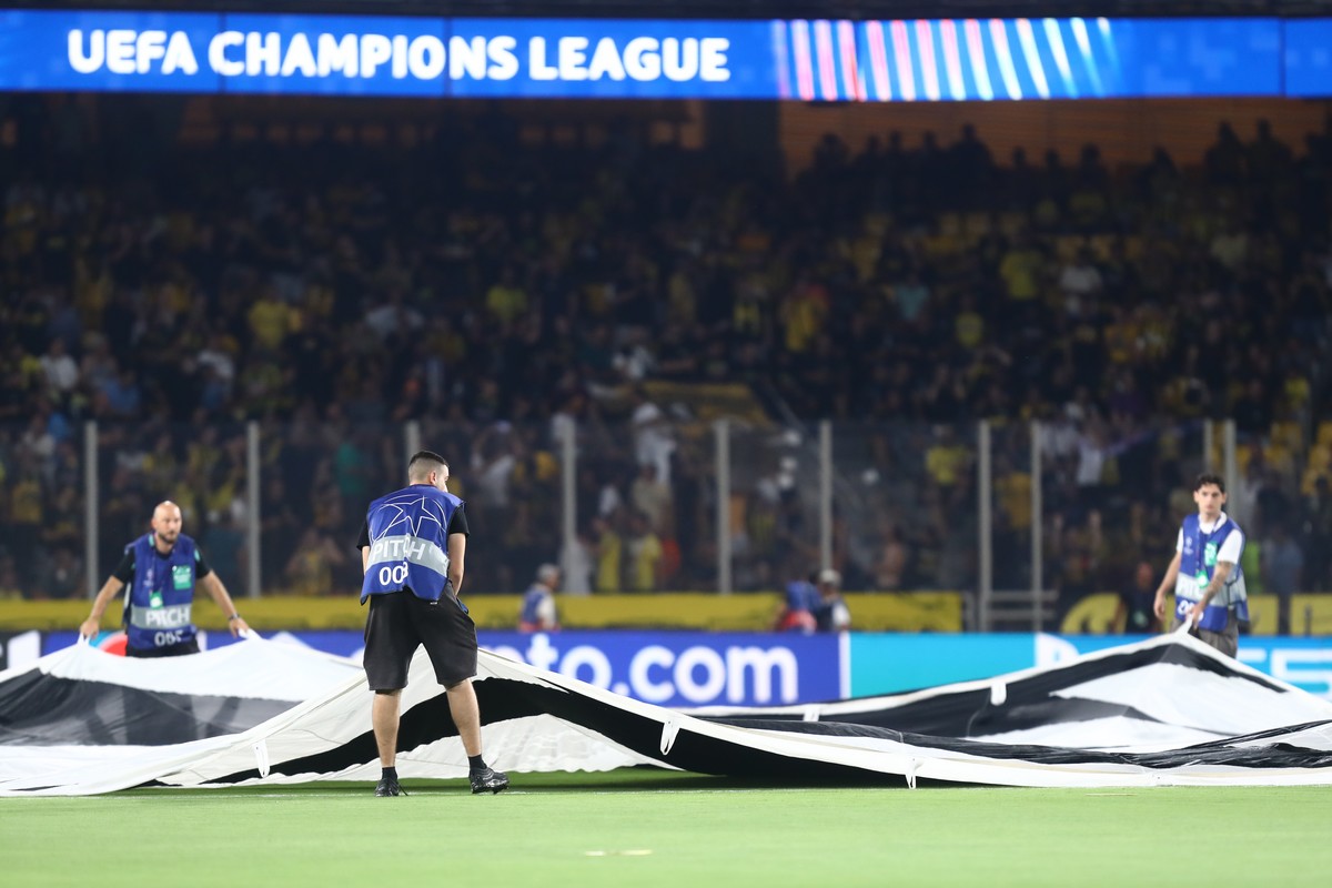 Το σεντόνι του Champions League ξανά στην Allwyn Arena μετά από τρία χρόνια                                          Το σεντόνι του Champions League ξανά στην Allwyn Arena μετά από τρία χρόνια