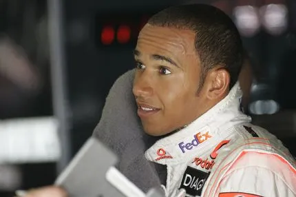 Γιατί η McLaren είχε σκίσει το συμβόλαιό της με τον Χάμιλτον, πριν τον υπογράψει ξανά για το 2007