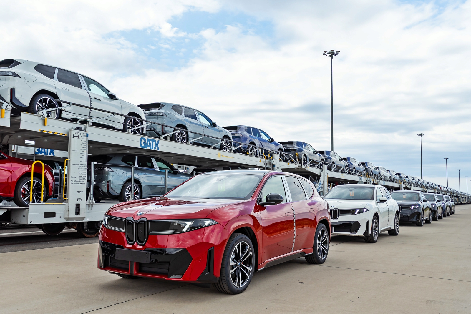 Ταχύτατη παραγωγή SUV από τη BMW που έφτασε τις 50.000 iX3 σε χρόνο- ρεκόρ                                          Ταχύτατη παραγωγή SUV από τη BMW που έφτασε τις 50.000 iX3 σε χρόνο- ρεκόρ